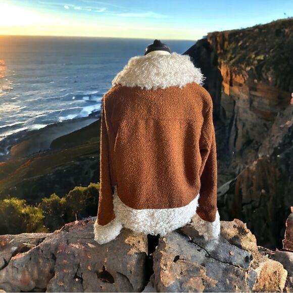 Forever 21 l Sherpa Trim l Brown Jacket l Front Pockets l Lined l XL l EUC - Picture 10 of 11